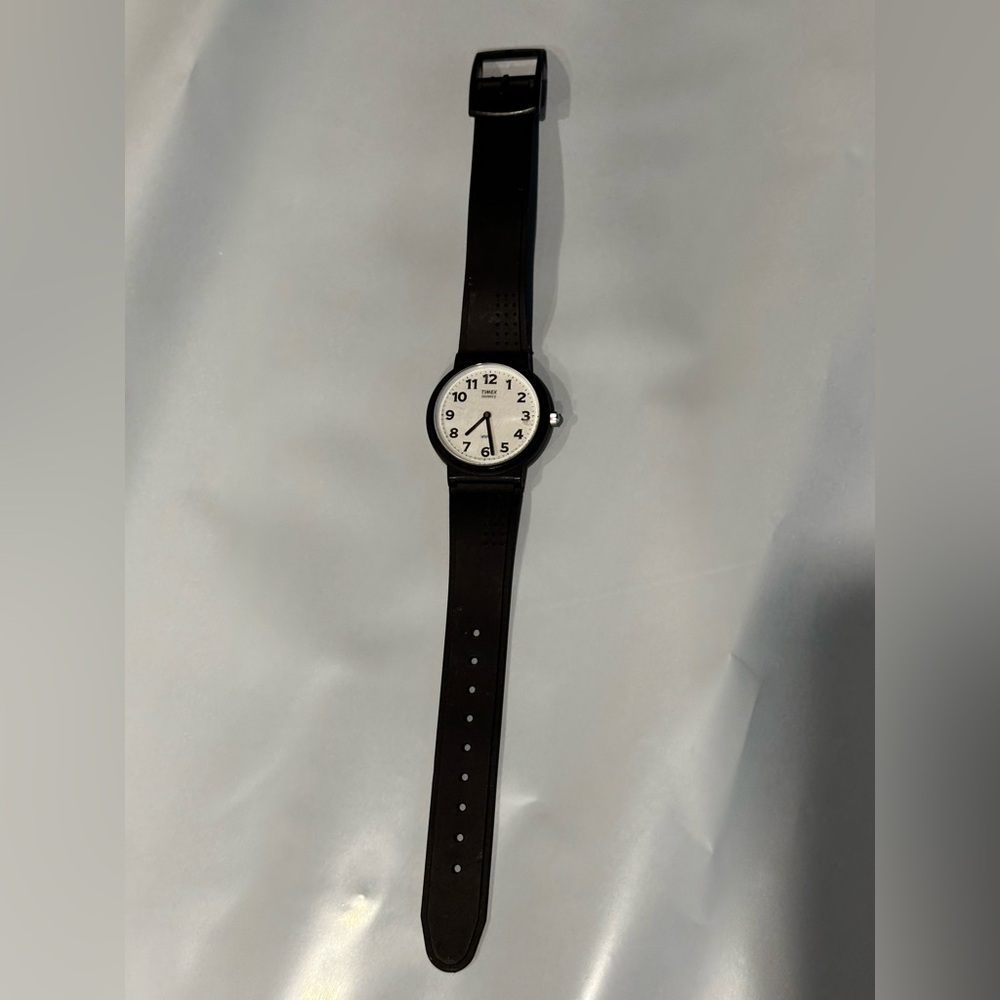 Timex Black and White Quartz Watch - Picture 2 of 4